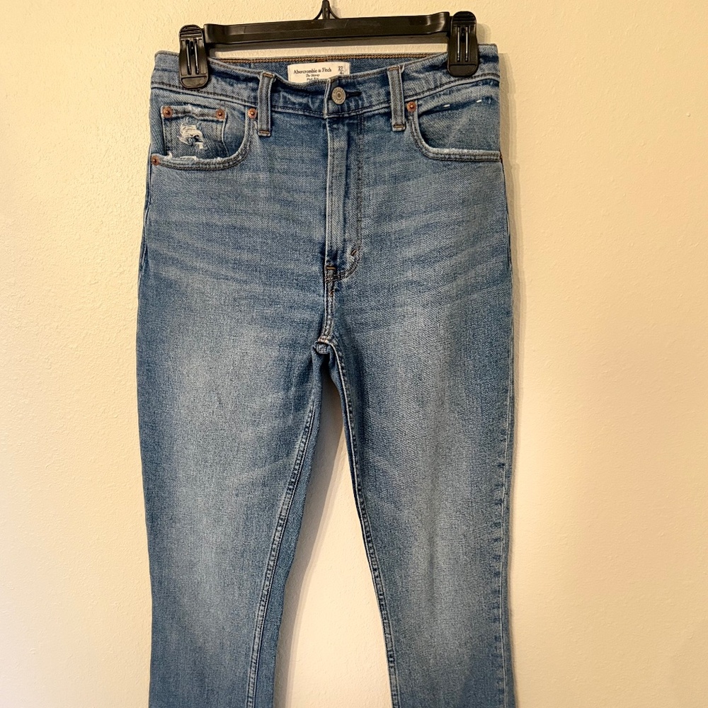 Abercrombie The Skinny High Rise Jean